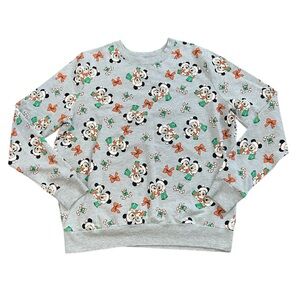 Disney Junior Women’s Minnie and Mickey Mouse Christmas Sweatshirt Size L
